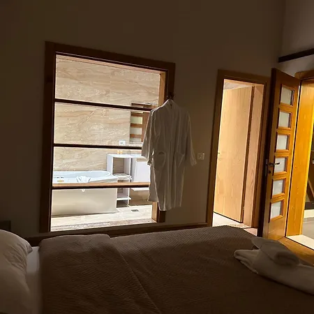 Hotell Epidami Kashari