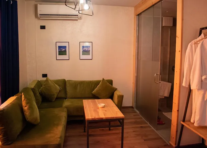 Hotell Epidami Kashari